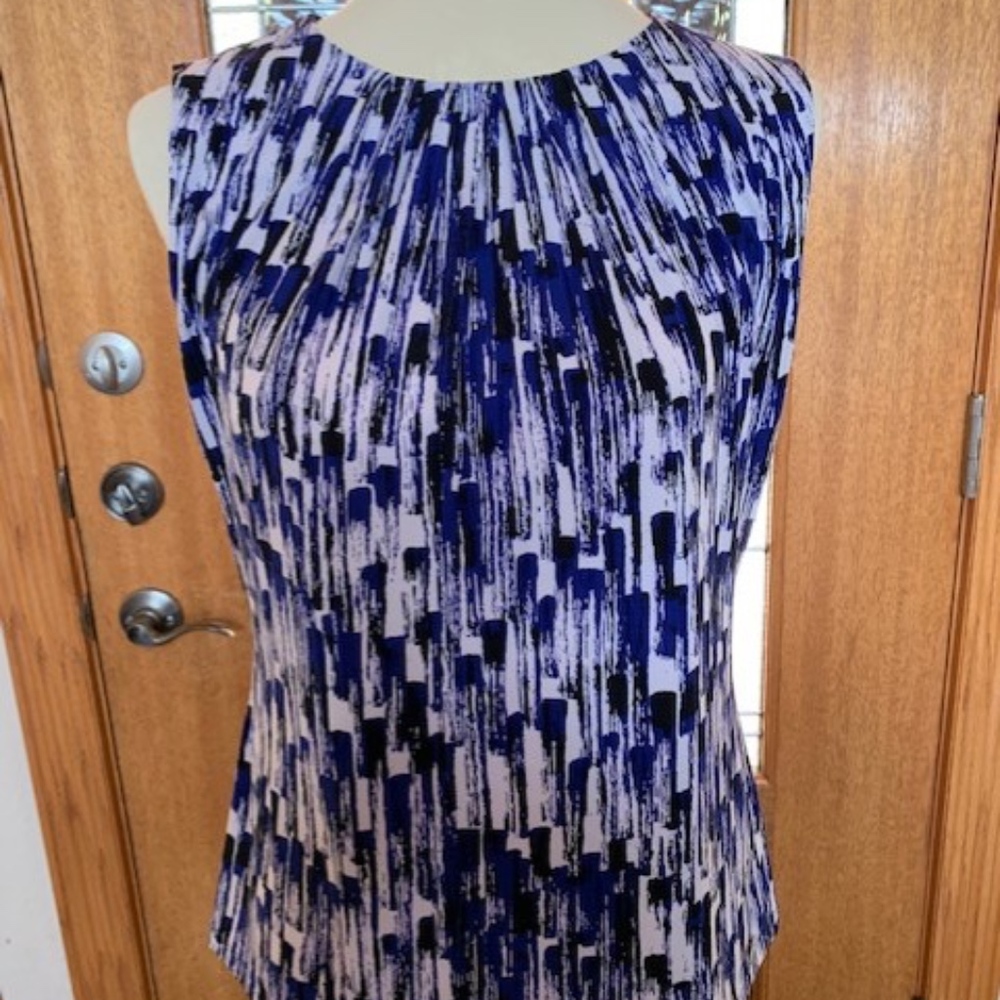 NWT Calvin Klein Sleeveless Size M